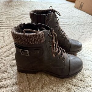 Torrid Women's Wide Width Zipper Brown Boots